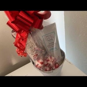 Mary Kay Satin Hands Gift Basket